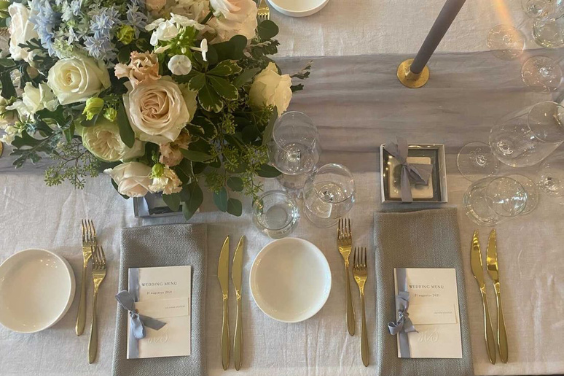 Bruiloftkoekjes op tafel